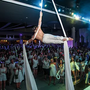 https://riu-palace-riviera-maya.allrivieramayahotels.com