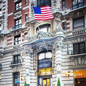 The At Fifth Avenue États-Unis